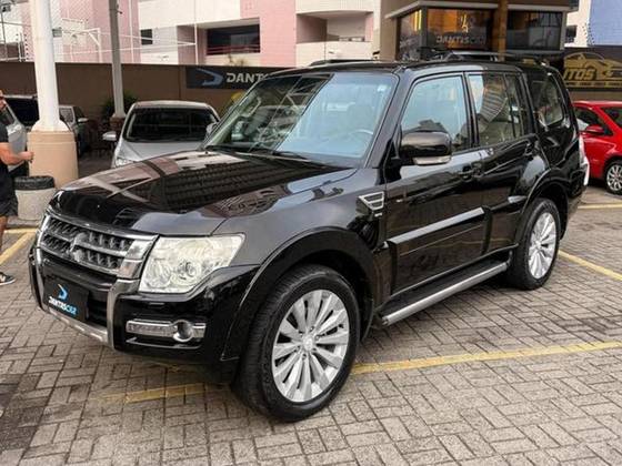 MITSUBISHI PAJERO FULL 3.2 HPE 4X4 16V TURBO INTERCOOLER DIESEL 4P AUTOMÁTICO MITSUBISHI PAJERO FULL 3.2 HPE 4X4 16V TURBO INTERCOOLER DIESEL 4P AUTOMÁTICO